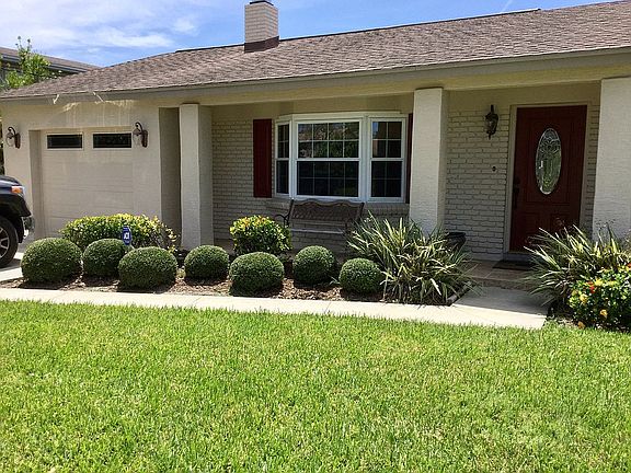 5th image of 8704 Elmwood Ln