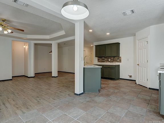 4th image of 8234 GRISSOM CIRCLE