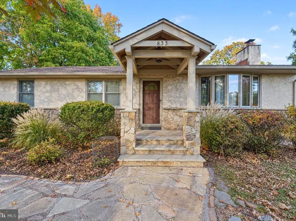 833 Clayhor Ave, Collegeville, PA 19426
