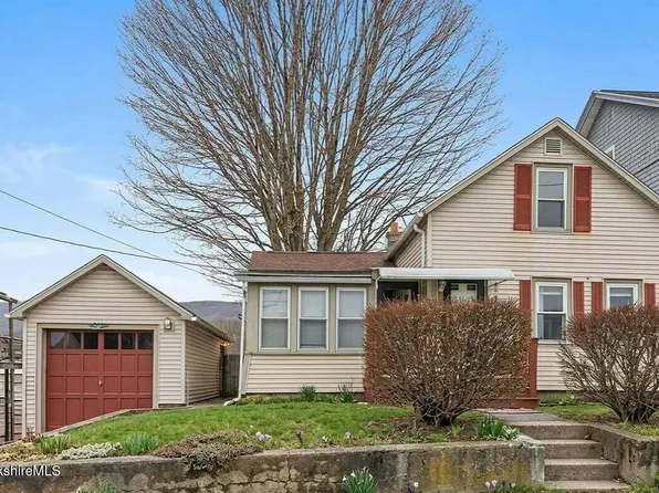 176 N Summer St, Adams, MA 01220