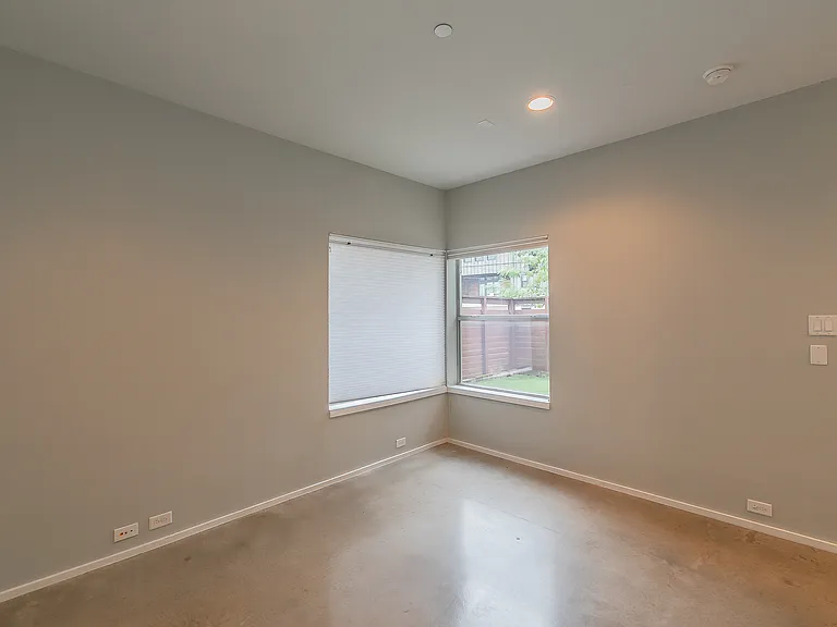 5205 Capitol Ave #6 — Photo 14