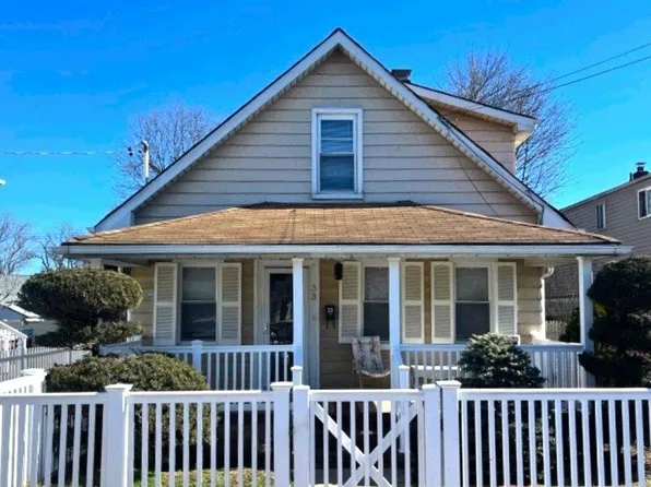 33 Hunnewell Avenue, Elmont, NY 11003