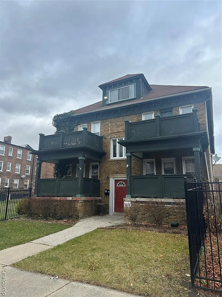 7510-12 Dunedin Street - 7512... — Photo 1