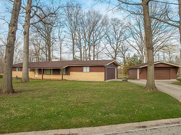 2nd image of 4295 Fairwood Dr