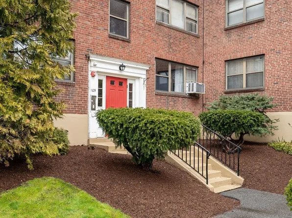 105 Nahant St Unit 1, Lynn, MA 01902