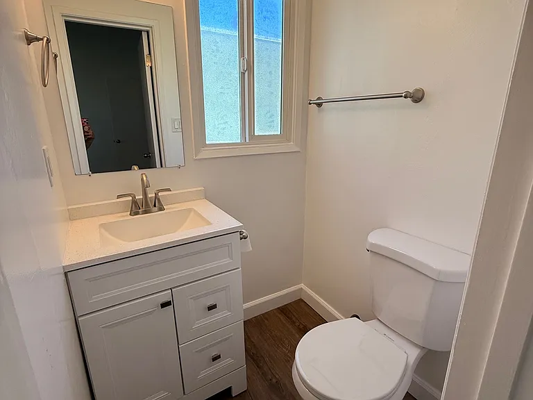 608 Empire Ave #1 — Photo 5