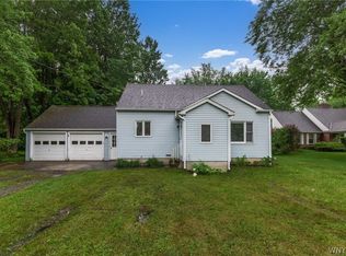 2285 Dodge Rd, East Amherst, NY 14051