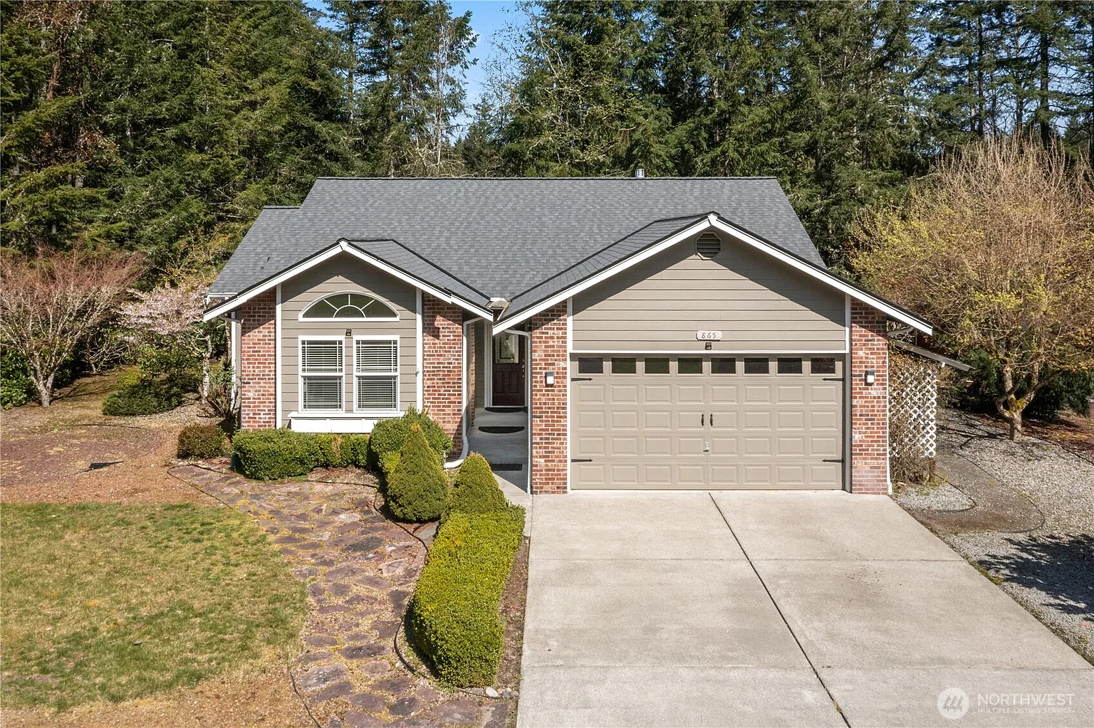 865 NW Pioneer Hill Road photo 1