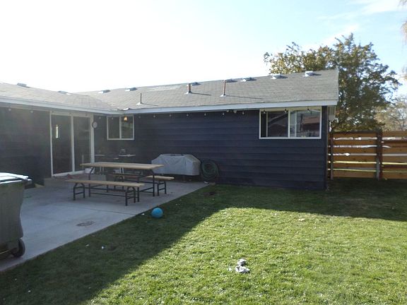 2nd image of 246 G St NE