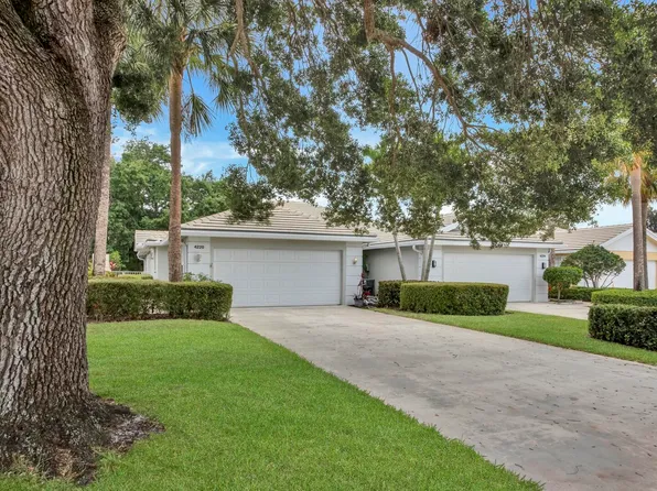 4220 Royal Oak Drive, Palm Beach Gardens, FL 33410
