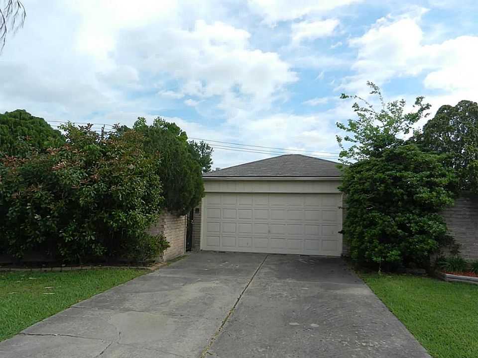 1st image of 13906 Ashdale Ln