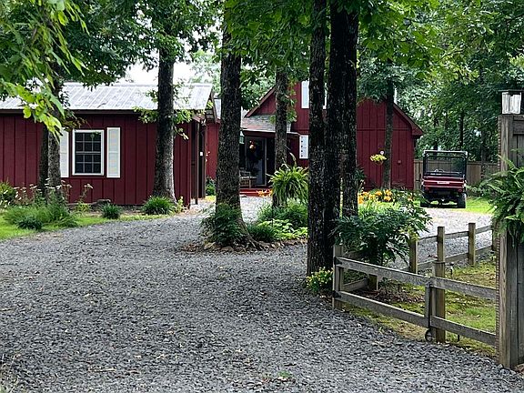 3rd image of 438 Harpers Cove Rd