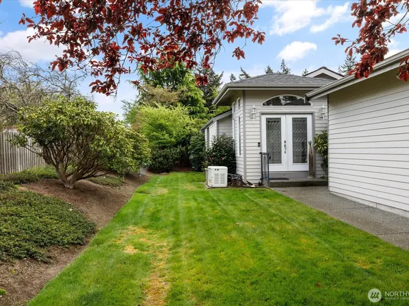 2475 SW Talon Loop, Oak Harbor, WA 98277