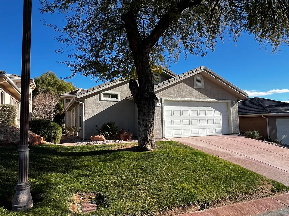400 Paradise Pkwy