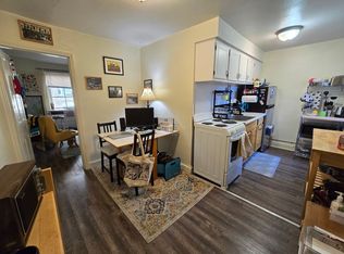 2032 Locust St APT 3F, Philadelphia, PA 19103