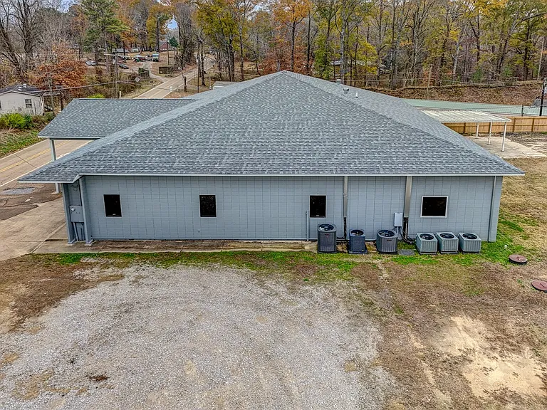 6889 Paxton Rd — Photo 9
