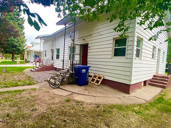 2nd image of 643 Idaho St
