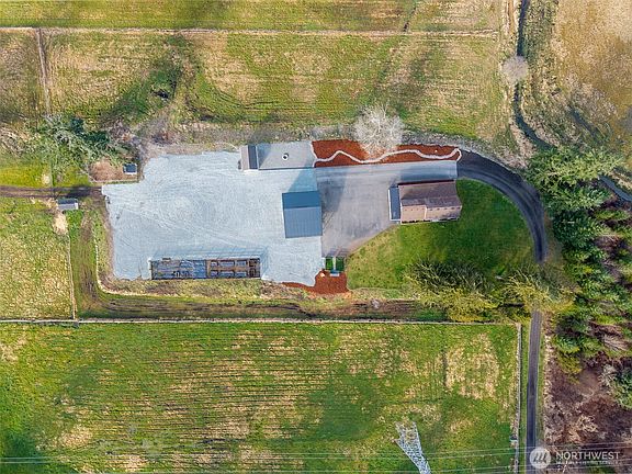 3rd image of 4412 332nd Street E