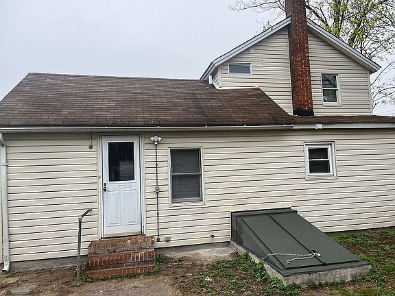 2nd image of 535 Washington Ave