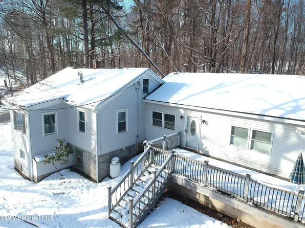35 Riders Mill Road, Nassau, NY 12123