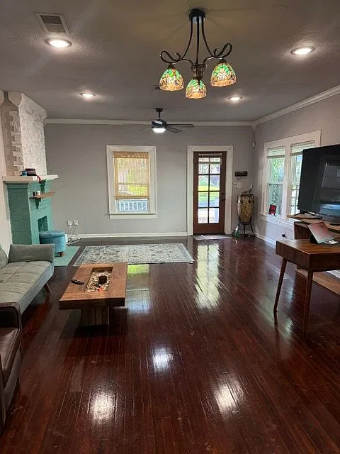 4802 Junius St — Photo 3