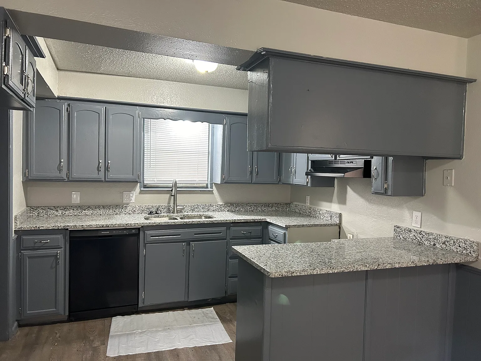 3 bed, 1.5 bath, 1116 sqft, $1,195 — Photo 4
