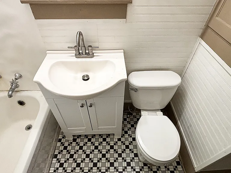 812 W Virginia Ave — Photo 20