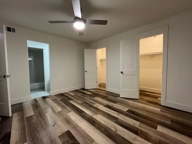 2255 Saint Charles Ave #203 — Photo 11