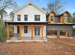 132 Lakeshore Dr NE, Marietta, GA 30067