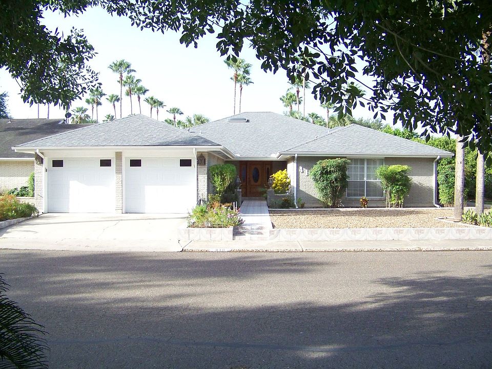 1st image of 415 Country Club Dr