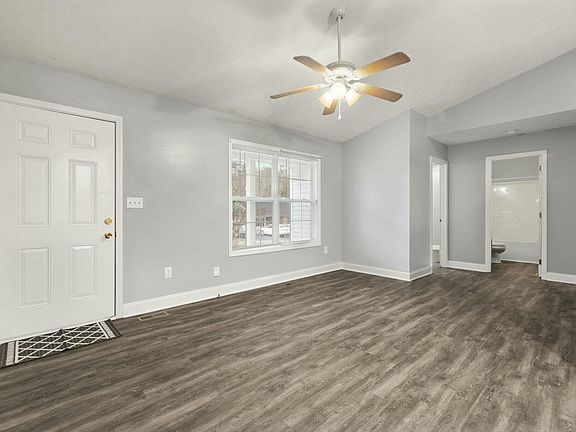 3rd image of 66 Vine St
