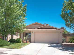 916 Somerset Meadows Dr NE, Rio Rancho, NM 87144