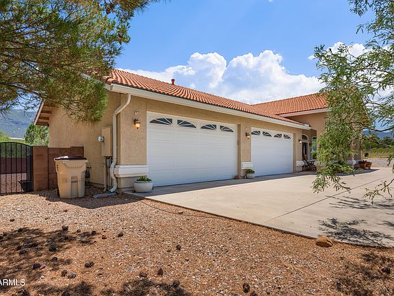 3rd image of 1020 E YAQUI Street