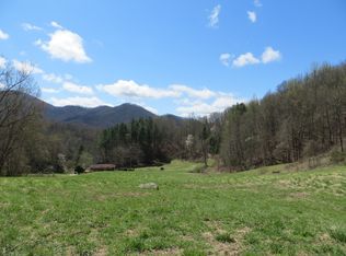 7526 Ellijay Rd, Franklin, NC 28734