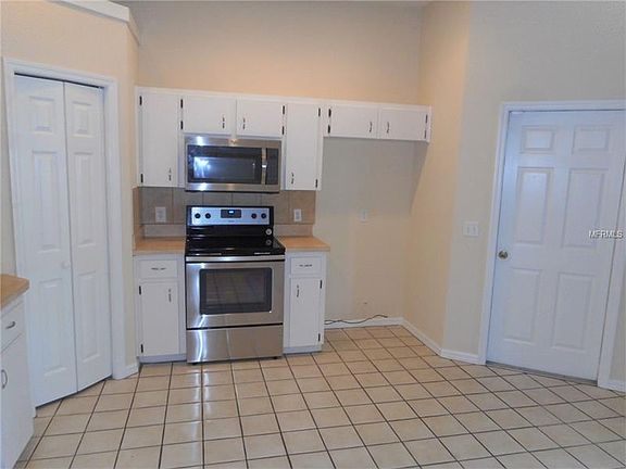 2nd image of 3852 Marquise Ln