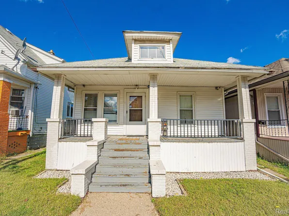 2965 Belmont St, Hamtramck, MI 48212