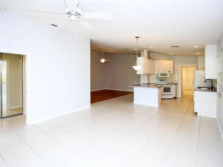 10882 SW Dardanelle Dr — Photo 26