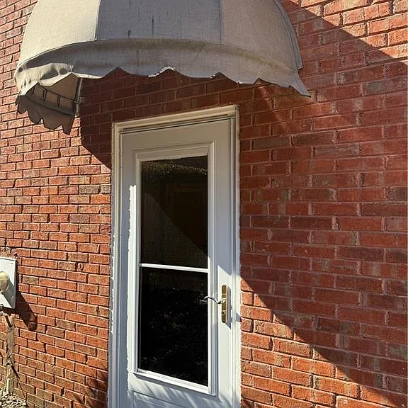 1120 Lewis Ridge Cir — Photo 2