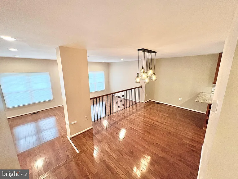 5111 Heritage Ln — Photo 25