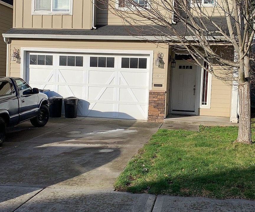 1st image of 5422 NE 54th St