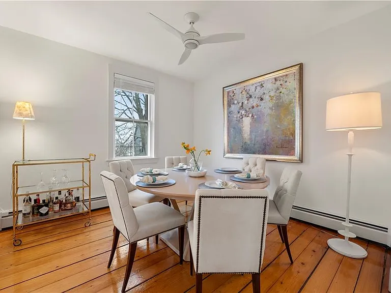 35 Marsh St — Photo 3