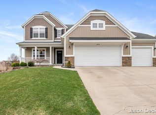 470 Orchard Dr NE, Rockford, MI 49341