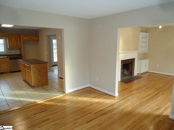 5th image of 3 Hilltop Dr