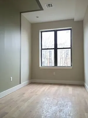 Rented by Loom Group | media 57