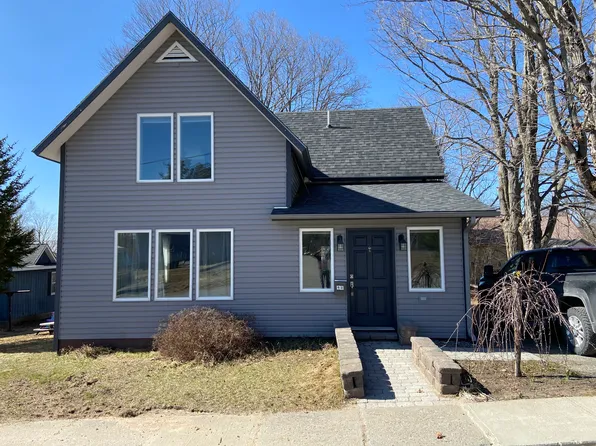 48 High St, Tupper Lake, NY 12986