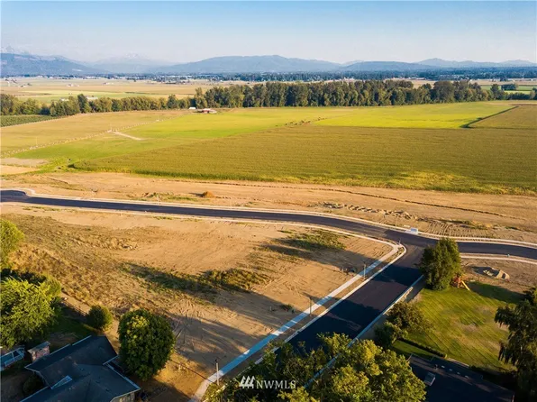 1701 Farmview Trce, Lynden, WA 98264