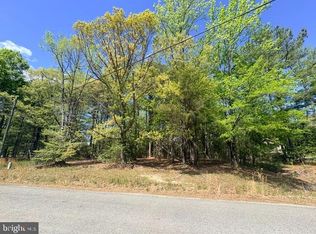 Ships Row, Montross, VA 22520