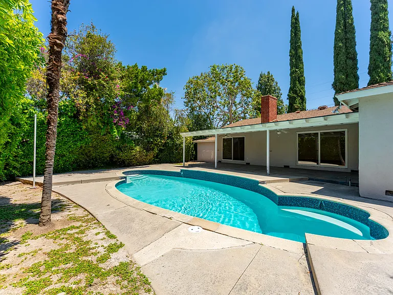 5919 Rolling Rd — Photo 22
