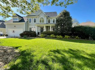200 Nuttree Ln, Chapel Hill, NC 27516