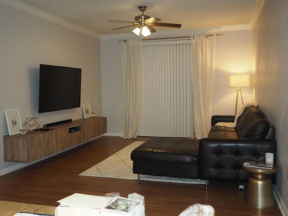 3rd image of 630 S Sapodilla Avenue #Ph22